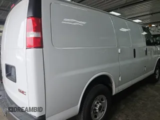 2022 GMC Savana Cargo z VIN 1GTW7AFP2N1140746, wystawiony jako IAAI lot #42515918 z przebiegiem 126 659 mil mil oraz . Historia ofert i sprzedaży dostępna na DreamBid. Obrazek 15.