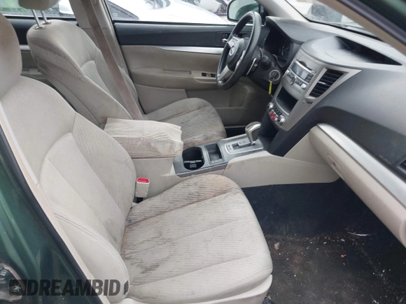 2011 Subaru Outback 2.5i z VIN 4S4BRBACXB3364202, wystawiony jako IAAI lot #41440136 z przebiegiem 131 114 mil mil oraz . Historia ofert i sprzedaży dostępna na DreamBid. Obrazek 5.