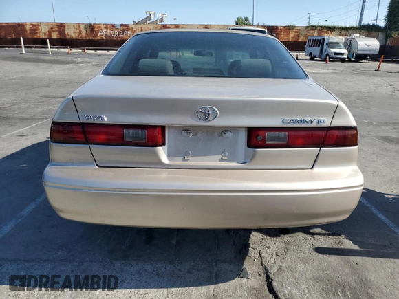 1998 Toyota Camry LE с VIN JT2BG22K3W0120018, выставлен на аукционе Copart как лот 59726215 с пробегом 284 802 миль миль и Чистый • Clean title. История ставок и продаж доступна на DreamBid. Изображение 6.