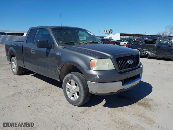 2004 Ford F-150 XL with VIN 1FTPX12534NA00589, listed as a IAAI auction lot 41720003 with 1 mi miles. Bid and sale history available at carsss.com. Image 1.