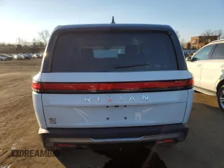 2023 Rivian R1S Launch Edition z VIN 7PDSGABL1PN005988, wystawiony jako Copart lot #42556295 z przebiegiem 19 894 mil mil oraz Szkoda całkowita • Salvage title. Historia ofert i sprzedaży dostępna na DreamBid. Obrazek 6.