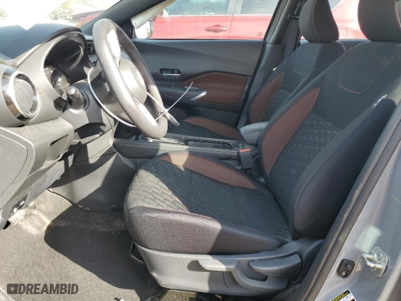 2022 Nissan Kicks SR with VIN 3N1CP5DV2NL481264, listed as a Copart auction lot 45427155 with 7,443 mi miles and Salvage Title. Bid and sale history available at carsss.com. Image 7.