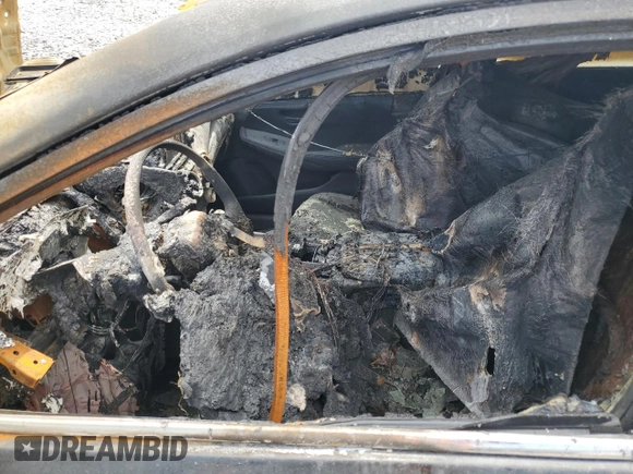 2025 Nissan Sentra S z VIN 3N1AB8BV2SY291828, wystawiony jako Copart lot #56495925 z przebiegiem Nie podano mil oraz Szkoda całkowita • Salvage title. Historia ofert i sprzedaży dostępna na DreamBid. Obrazek 7.