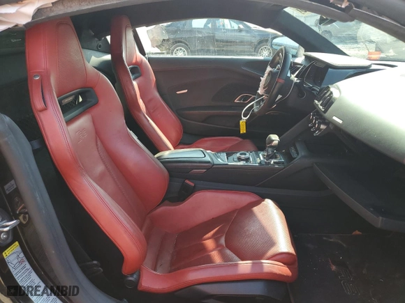 2021 Audi R8 Coupe V10 with VIN WUABAAFX7M7900586, listed as a Copart auction lot 43702475 with 20246 miles and Salvage Title. Bid and sale history available at carsss.com. Image 10.