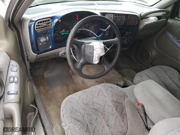 2001 GMC Sonoma SLS w/1SG Pkg with VIN 1GTCS19W318154175, listed as a Copart auction lot 79110724 with 135,746 mi miles and Salvage Title. Bid and sale history available at carsss.com. Image 8.