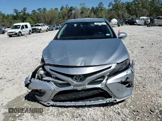 2023 Toyota Camry SE with VIN 4T1G11AK0PU751342, listed as a Copart auction lot 49345515 with 22,887 mi miles and Salvage Title. Bid and sale history available at DreamBid. Image 13.