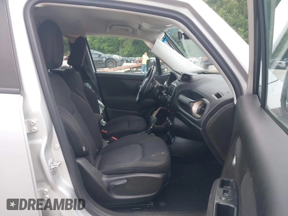 2017 Jeep Renegade Latitude with VIN ZACCJBBB6HPF68571, listed as a IAAI auction lot 42310442 with 66,419 mi miles and . Bid and sale history available at DreamBid. Image 5.