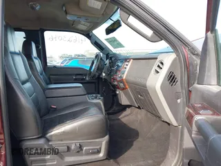 2010 Ford F-250 XL z VIN 1FTSX2BR8AEA31304, wystawiony jako IAAI lot #41623046 z przebiegiem 221 379 mil mil oraz . Historia ofert i sprzedaży dostępna na DreamBid. Obrazek 5.