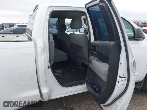 2013 Toyota Tundra z VIN 5TFRM5F16DX053095, wystawiony jako IAAI lot #41481305 z przebiegiem 226 696 mil mil oraz . Historia ofert i sprzedaży dostępna na DreamBid. Obrazek 8.