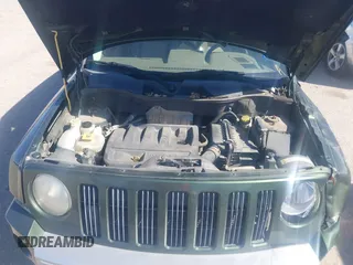 2008 Jeep Patriot Limited with VIN 1J8FF48W38D600811, listed as a IAAI auction lot 41417852 with 84,574 mi miles and . Bid and sale history available at DreamBid. Image 10.
