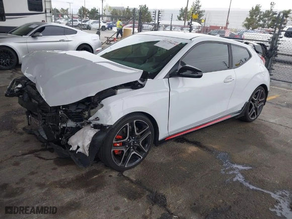 2020 Hyundai Veloster N with VIN KMHT36AH6LU008009, listed as a IAAI auction lot 41775605 with 84,029 mi miles. Bid and sale history available at carsss.com. Image 2.