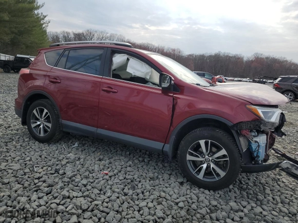 2018 Toyota RAV4 XLE with VIN 2T3RFREV3JW781611, listed as a Copart auction lot 50925765 with 130,424 mi miles and Salvage Title. Bid and sale history available at carsss.com. Image 4.