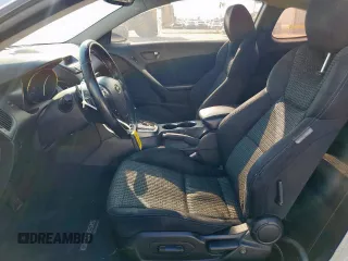 2011 Hyundai Genesis Coupe z VIN KMHHT6KDXBU042776, wystawiony jako Copart lot #57615765 z przebiegiem 200 352 mil mil oraz Szkoda całkowita • Salvage title. Historia ofert i sprzedaży dostępna na DreamBid. Obrazek 7.