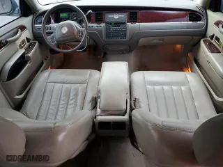 2004 Lincoln Town Car Signature with VIN 1LNHM81W34Y607067, listed as a Copart auction lot 42413965 with 106,973 mi miles and Salvage Title. Bid and sale history available at carsss.com. Image 8.