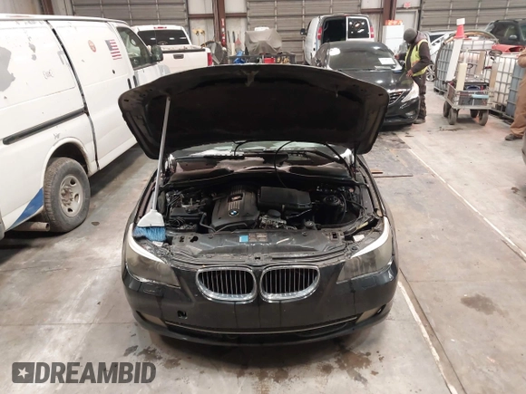 2008 BMW 5 Series 535i with VIN WBANW13568CZ79001, listed as a IAAI auction lot 41619472 with 149,148 mi miles and . Bid and sale history available at carsss.com. Image 10.