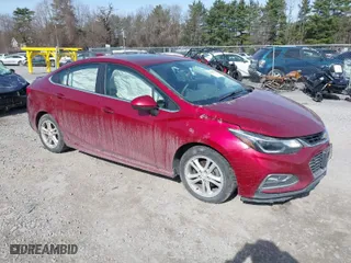 2017 Chevrolet Cruze LT with VIN 1G1BE5SM8H7264599, listed as a IAAI auction lot 41895301 with 113,152 mi miles. Bid and sale history available at carsss.com. Image 1.
