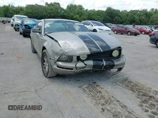 2008 Ford Mustang Deluxe with VIN 1ZVHT80N985139981, listed as a Copart auction lot 62411995 with 235,999 mi miles and Salvage title. Bid and sale history available at DreamBid. Image 14.