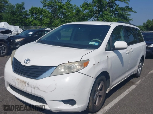 2011 Toyota Sienna LE AAS с VIN 5TDKK3DC7BS035000, выставлен на аукционе IAAI как лот 42571776 с пробегом 75 928 миль миль и . История ставок и продаж доступна на DreamBid. Изображение 20.