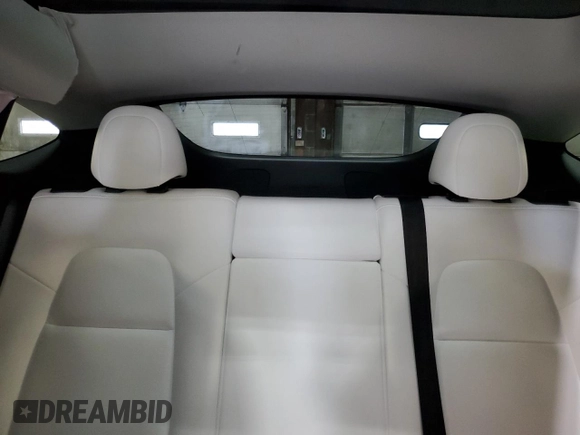 2023 Tesla Model Y Performance z VIN 7SAYGDEF6PF798103, wystawiony jako Copart lot #53607895 z przebiegiem 22 334 mil mil oraz Szkoda całkowita • Salvage title. Historia ofert i sprzedaży dostępna na DreamBid. Obrazek 10.