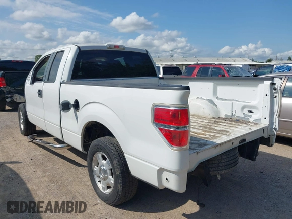 2010 Ford F-150 XL with VIN 1FTEX1C80AKE57132, listed as a IAAI auction lot 39923782 with 68,108 mi miles and . Bid and sale history available at DreamBid. Image 3.