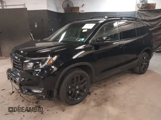 2024 Honda Passport Black Edition с VIN 5FNYF8H82RB002633, выставлен на аукционе IAAI как лот 42296310 с пробегом 12 991 миль миль и . История ставок и продаж доступна на DreamBid. Изображение 2.