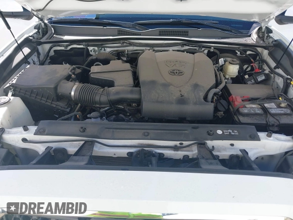 2018 Toyota Tacoma SR5 with VIN 3TMDZ5BN2JM037580, listed as a IAAI auction lot 42248418 with 35,661 mi miles and . Bid and sale history available at DreamBid. Image 10.