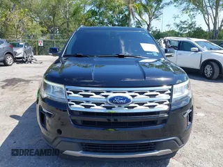 2018 Ford Explorer XLT z VIN 1FM5K8D89JGC38674, wystawiony jako IAAI lot #42277468 z przebiegiem 131 664 mil mil oraz . Historia ofert i sprzedaży dostępna na DreamBid. Obrazek 12.