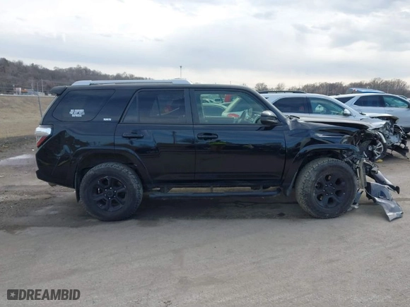 2018 Toyota 4Runner SR5 with VIN JTEBU5JRXJ5579666, listed as a IAAI auction lot 41662876 with 131,909 mi miles. Bid and sale history available at carsss.com. Image 13.
