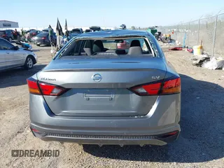 2022 Nissan Altima SV z VIN 1N4BL4DV5NN407440, wystawiony jako IAAI lot #41758671 z przebiegiem 33 889 mil mil oraz . Historia ofert i sprzedaży dostępna na DreamBid. Obrazek 16.
