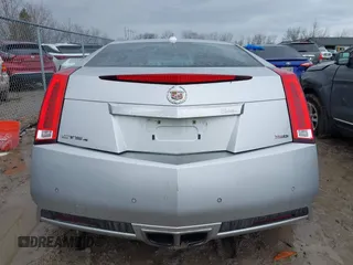 2011 Cadillac CTS Performance z VIN 1G6DL1ED4B0164237, wystawiony jako IAAI lot #41728955 z przebiegiem 161 389 mil mil oraz . Historia ofert i sprzedaży dostępna na DreamBid. Obrazek 16.