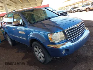 2008 Chrysler Aspen Limited z VIN 1A8HW58N68F142112, wystawiony jako IAAI lot #41841069 z przebiegiem 202 192 mil mil oraz . Historia ofert i sprzedaży dostępna na DreamBid. Obrazek 1.