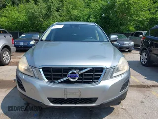 2013 Volvo XC60 T6 z VIN YV4902DZ5D2448575, wystawiony jako IAAI lot #42434563 z przebiegiem 154 710 mil mil oraz . Historia ofert i sprzedaży dostępna na DreamBid. Obrazek 6.