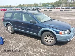 2004 Volvo V70 XC Cross Country with VIN YV1SZ59H441139174, listed as a IAAI auction lot 42184343 with 118,003 mi miles and . Bid and sale history available at DreamBid. Image 1.