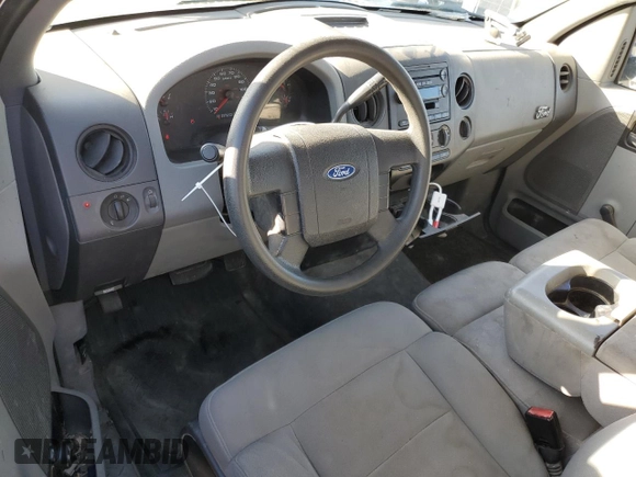 2005 Ford F-150 XL с VIN 1FTRF12285KD36839, выставлен на аукционе Copart как лот 41926565 с пробегом 209 007 миль миль и Списание • Salvage title. История ставок и продаж доступна на DreamBid. Изображение 8.
