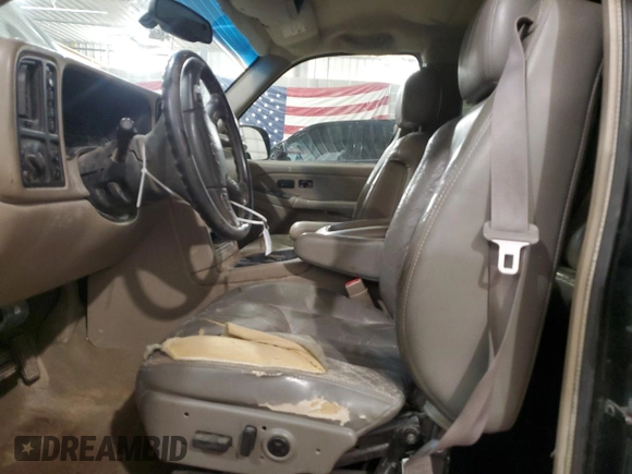 2003 Chevrolet Silverado 1500 with VIN 2GCEK19T831100097, listed as a Copart auction lot 43764755 with 333,746 mi miles and Salvage Title. Bid and sale history available at carsss.com. Image 7.