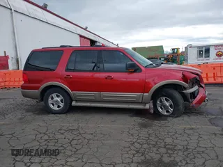 2004 Ford Expedition Eddie Bauer with VIN 1FMFU17LX4LB45101, listed as a IAAI auction lot 41861977 with 201,267 mi miles. Bid and sale history available at carsss.com. Image 13.