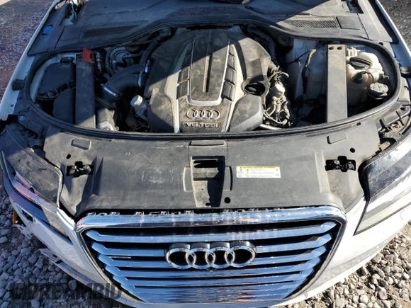 2014 Audi A8 4.0T with VIN WAUR2AFD9EN004542, listed as a Copart auction lot 88472135 with 75,909 mi miles and Salvage Title. Bid and sale history available at DreamBid. Image 11.
