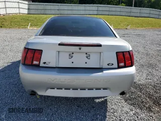2000 Ford Mustang GT z VIN 1FAFP42X8YF309852, wystawiony jako Copart lot #57959605 z przebiegiem 251 001 mil mil oraz Szkoda całkowita • Salvage title. Historia ofert i sprzedaży dostępna na DreamBid. Obrazek 6.