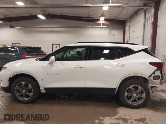 2024 Chevrolet Blazer LT with VIN 3GNKBCR42RS160923, listed as a IAAI auction lot 41556918 with 13,819 mi miles and . Bid and sale history available at DreamBid. Image 14.