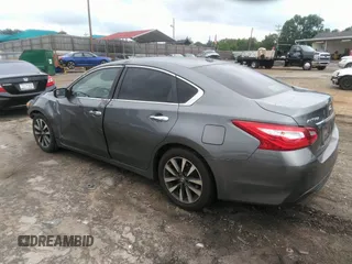 2017 Nissan Altima SV z VIN 1N4AL3AP8HC190980, wystawiony jako IAAI lot #42445722 z przebiegiem 250 470 mil mil oraz . Historia ofert i sprzedaży dostępna na DreamBid. Obrazek 3.