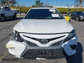 2018 Toyota Camry LE with VIN 4T1B11HKXJU140631, listed as a IAAI auction lot 41761493 with 68,298 mi miles. Bid and sale history available at carsss.com. Image 12.