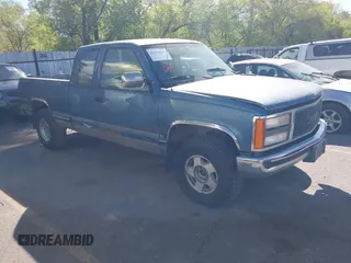 1992 GMC Sierra 1500 z VIN 2GTEK19K1N1520018, wystawiony jako IAAI lot #42116679 z przebiegiem 239 658 mil mil oraz . Historia ofert i sprzedaży dostępna na DreamBid. Obrazek 1.