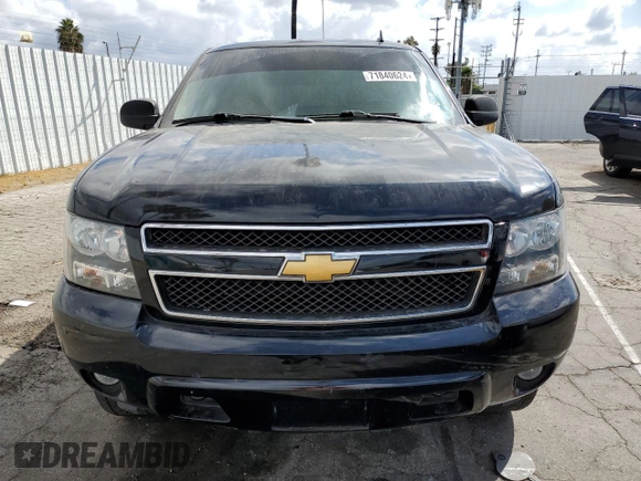 2013 Chevrolet Suburban LT with VIN 1GNSKJE76DR318499, listed as a Copart auction lot 71840624 with 191,050 mi miles and Salvage Title. Bid and sale history available at carsss.com. Image 5.