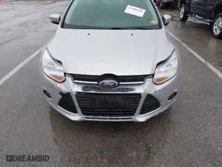 2014 Ford Focus SE with VIN 1FADP3K2XEL277506, listed as a IAAI auction lot 41900240 with 204,989 mi miles. Bid and sale history available at carsss.com. Image 6.