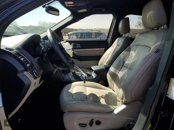 2018 Ford Explorer XLT with VIN 1FM5K7DH8JGC02629, listed as a Copart auction lot 50607615 with 71,018 mi miles and Salvage Title. Bid and sale history available at DreamBid. Image 7.