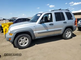 2006 Jeep Liberty Sport z VIN 1J4GL48K26W114326, wystawiony jako Copart lot #56694235 z przebiegiem 136 229 mil mil oraz Szkoda całkowita • Salvage title. Historia ofert i sprzedaży dostępna na DreamBid. Obrazek 1.