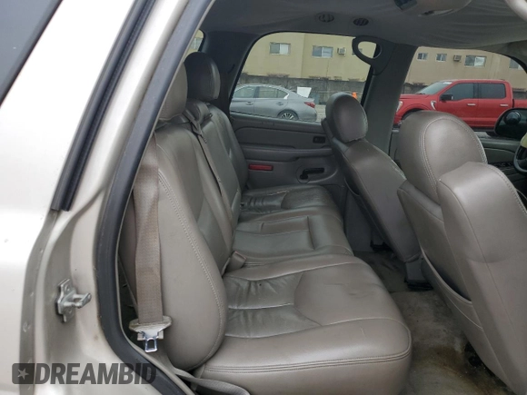 2005 GMC Yukon SLE with VIN 1GKEC13V15R260439, listed as a Copart auction lot 42326145 with 281,821 mi miles and Salvage Title. Bid and sale history available at carsss.com. Image 10.