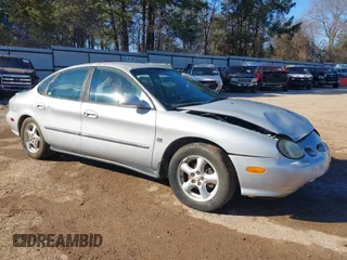1999 Ford Taurus SE with VIN 1FAFP53S6XA322930, listed as a IAAI auction lot 41422655 with 189,696 mi miles. Bid and sale history available at carsss.com. Image 1.