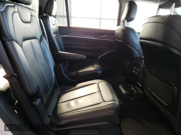 2022 Jeep Grand Cherokee Limited with VIN 1C4RJKBG2N8520588, listed as a Copart auction lot 42197085 with 21,065 mi miles and Clean title. Bid and sale history available at DreamBid. Image 11.