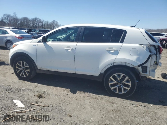2016 Kia Sportage LX with VIN KNDPBCAC9G7870477, listed as a Copart auction lot 52110425 with 137,028 mi miles and Salvage Title. Bid and sale history available at carsss.com. Image 2.